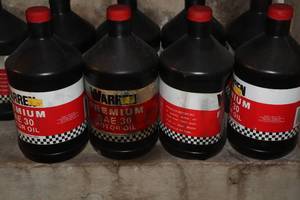 lot 437 image: Lot of (8) Warren Premium Motor Oil SAE 30 1-Quart Plastic Bottles