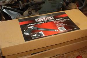 lot 523 image: Ironton 11-1316 Linear Actuator (New)