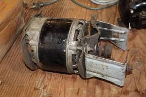 lot 543 image: Electric Electric Motor