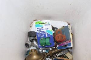 lot 553 image: Assorted Water Hose Couplers, Nozzles, Connectors, Washers