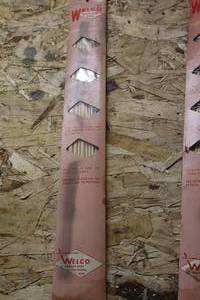 lot 618 image: Lot of (13 Packs) Welco Bantam Pak 114FC Thermo Bronze Welding Rods (10) 332Dx18L, (3) 316Dx18L ( Total Items )