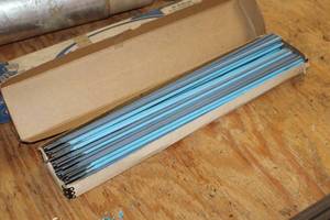 lot 634 image: Lot of (5-lbs) Marquette No. 40 Blu-Rod Welding Rods 18x14