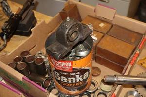 lot 612F image: Lot of (1 Box Top) Assorted Bearings