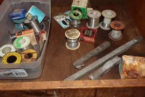 lot 601 image: Assorted Solder