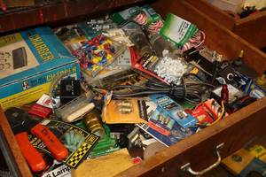 lot 603 image: Assorted Electrical Tools and Parts