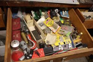 lot 605 image: Assorted Hand Tools and Parts