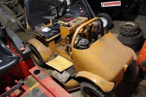 lot 27 image: Avco Lycoming Industrial Gas Rider Lawn Mower