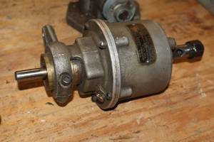 lot 684 image: The Procunier High Speed Tapping Attachment