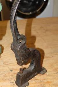 lot 698 image: 12-12 Hand Punch