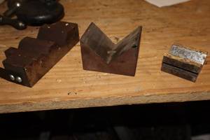 lot 706 image: Lot of (3) V-Block Machining Parts