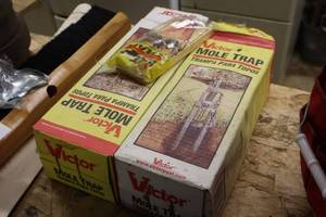 lot 728 image: Lot of (3) Rodent Traps - (2) Mole and (1) Rat