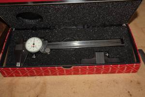 lot 738 image: Starrett Dial Caliper 120Z with Case