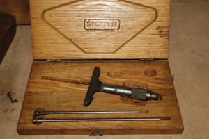 lot 739 image: Starrett Depth Micrometer with Wooden Case