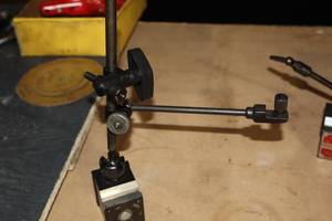 lot 745 image: 10 Magnetic Base Indicator