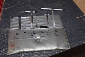 lot 747 image: Telescopic Gage Set with Tool Pouch