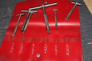 lot 748 image: Starrett Telescopic Gage Set with Tool Pouch