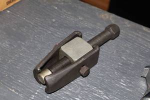 lot 760 image: Tie Rod End Puller