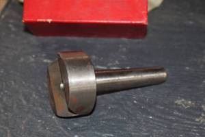 lot 780 image: Clausing No. 356 Crotch Center for 10 Lathe