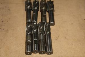 lot 796 image: Lot of (8) Assorted End Mill Bits