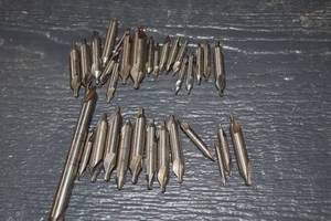 lot 803 image: Lot of (32) Assorted Milling Bits