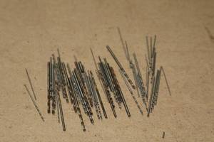 lot 813 image: Lot of (65) Small Drill Bits