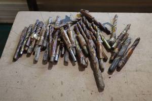 lot 817 image: Lot of (32) Assorted Drill Bits