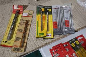 lot 867 image: Lot of (7) Assorted Drill Bits - 1532 (x1), 2364 (x1), 14 Masonry (x2) and 14 Metal (x3) (New )
