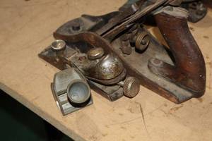 lot 868 image: Lot of (3) Assorted Hand Planers