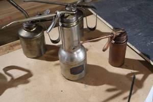 lot 876 image: Lot of (2) Oiler Cans