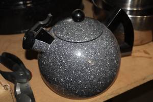 lot 1137 image: Tea Kettle
