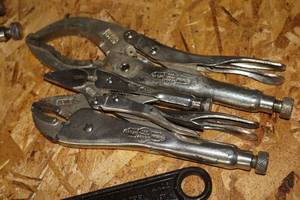 lot 902 image: Lot of (3) Assorted Locking Pliers