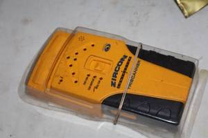 lot 927 image: Zircon Triscanner