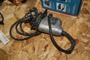 lot 945 image: Black & Decker 14 All Angle Drill