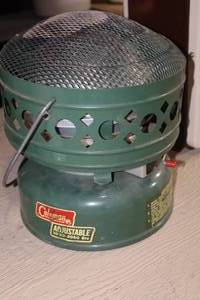 lot 1160 image: Coleman 3000-5000-BTU Propane Heater