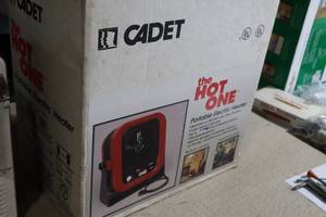 lot 1162 image: The Hot One 13700-BTU Portable Electric Heater