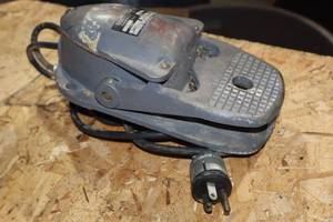 lot 970 image: Square D Machining Power Foot Pedal 600VDC600VAC