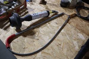 lot 972 image: Power Plunger and Toilet Snake