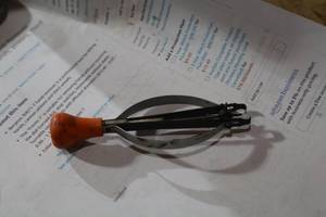 lot 976 image: Bergeon 30671-7 Hand-Remover Presto 7 Lifting Hands, Pinions, Third Wheels