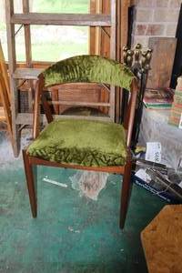 lot 985 image: Vintage Padded Wood Dining Chair