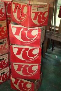 lot 1223 image: Lot of (5) Vintage R.C. Cola MetalCardboard Pop Boxes