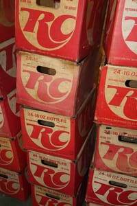 lot 1226 image: Lot of (5) Vintage R.C. Cola MetalCardboard Pop Boxes