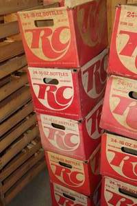 lot 1227 image: Lot of (5) Vintage R.C. Cola MetalCardboard Pop Boxes