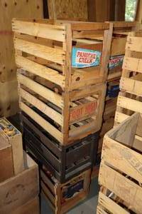 lot 1230 image: Lot of (4) Vintage Wooden Crates