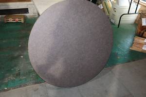 lot 1235 image: Round Folding Table