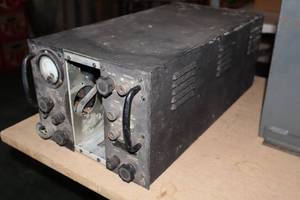 lot 1245 image: Vintage Radio Box with Parts - Railroad Radio