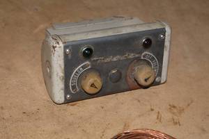 lot 1249 image: Vintage Motorola C.B. Radio Part