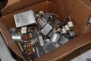 lot 1254 image: Lot of (1 Box) Vintage Assorted Radio Parts