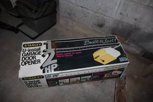 lot 40C image: Stanley U-install 12-HP Garage Door Opener