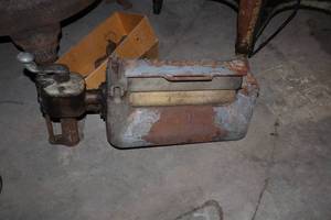 lot 40G image: Vintage Hand Wringer