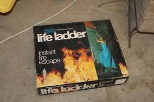 lot 1289 image: 15 Life Ladder Escape Ladder